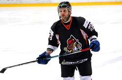 Екс-форвард збірної України працевлаштувався у Вищій хокейній лізі