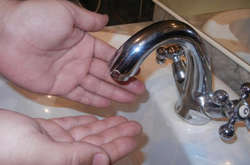 «Київводоканал» відключив воду на двох вулицях (адреси)