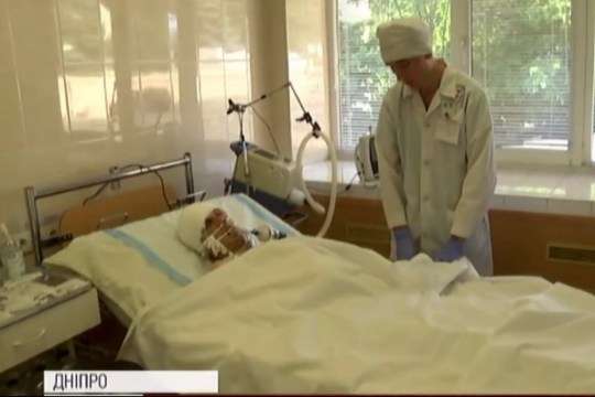 Лікарі розповіли про стан двох поранених військових, доставлених у Дніпро