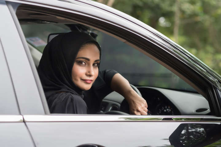 Жінки в Саудівській Аравії отримали право керувати автомобілем