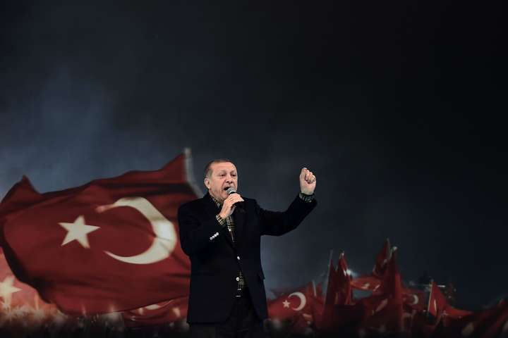У Туреччині завершились позачергові вибори. Стали відомі перші результати