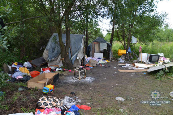 Львовская полиция задержала 10 школьников, участвовавших в нападении на лагерь ромов