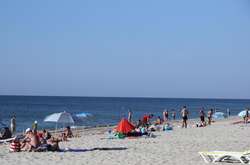 Затока в очікуванні туристів: пляжі - порожні, а ціни - демократичні