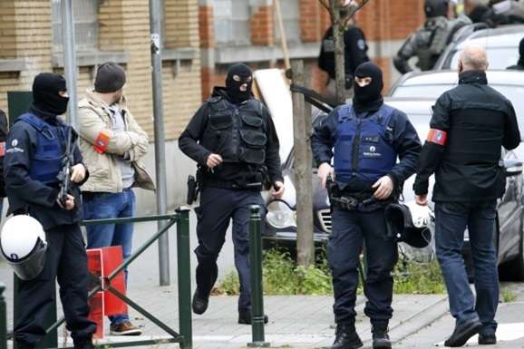 У Франції затримали 10 осіб: їх підозрюють у підготовці теракту