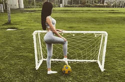 В Іспанії зійшли з розуму від дівчини новачка «Реала» Андрія Луніна. Ефектні фото красуні