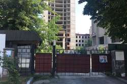 Студент покінчив із життям на 21 поверсі недобудови