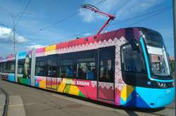 На швидкісну лінію вийшли нові «імениті» трамваї