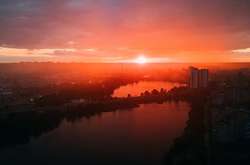 Невероятный закат в Киеве: опубликованы завораживающие снимки