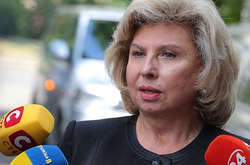 Російська омбудсмен не збирається просити Путіна помилувати Сенцова