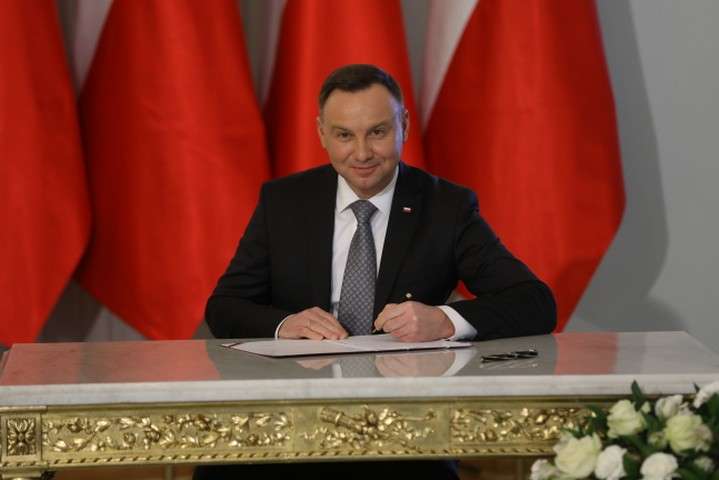 Президент Польщі підписав зміни до «антибандерівського закону»