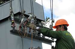 Без світла залишаються понад 200 населених пунктів в Україні 