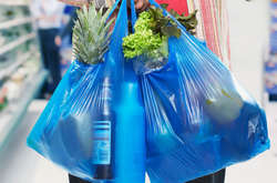 На більшій частині території Австралії заборонили одноразові пакети