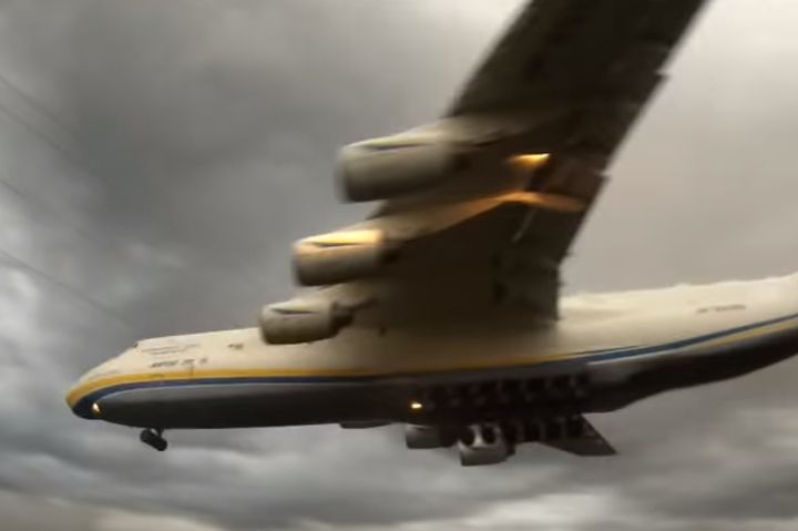 На шляху «Мрії» в аеропорту Болівії опинилася лінія електропередач: приголомшливе відео