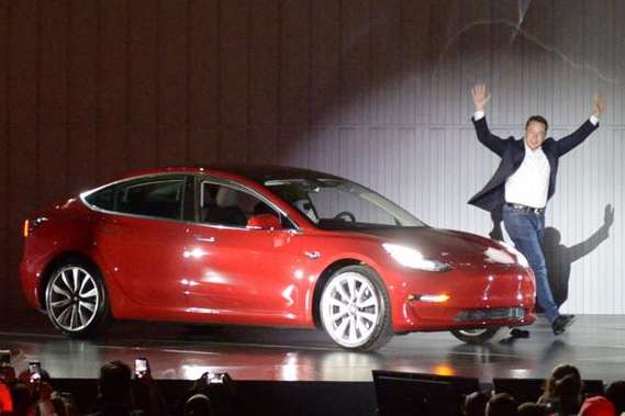 Объемы выпуска Tesla Model 3 увеличились до пяти тысяч в неделю - СМИ