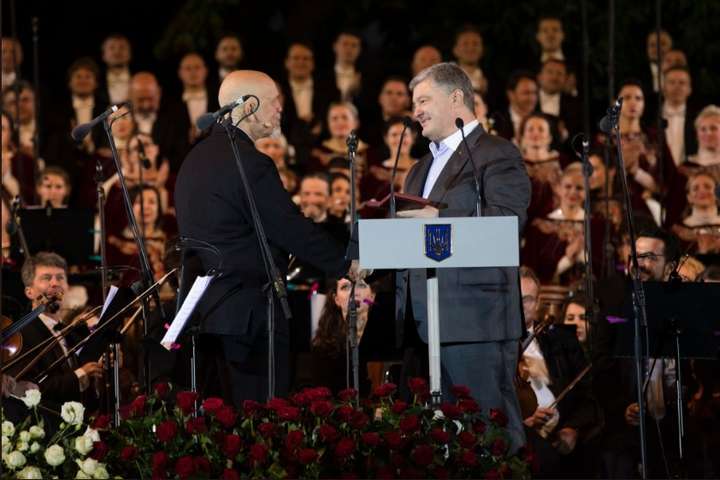 Актор Джон Малкович та диригент Рікардо Мутті отримали державні нагороди від Порошенка