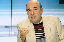 Рабинович обвинил власть «в игнорировании проявлений фашизма в Украине»