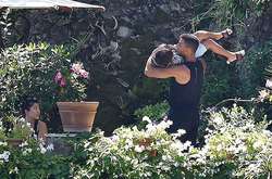 Кортни Кардашьян застукали с молодым бойфрендом в Портофино