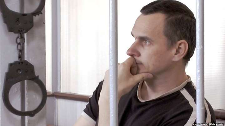 Денісова заявила, що до Сенцова можуть застосовувати тортури