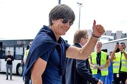 Льов залишається тренером збірної Німеччини, незважаючи на провал на Чемпіонаті світу