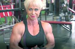 Эта бабушка-бодибилдер в свои 68 лет еще даст фору молодежи. Эффектные фото спортсменки