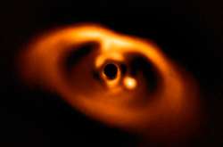 Ученые впервые зафиксировали формирование планеты в системе карликовой звезды