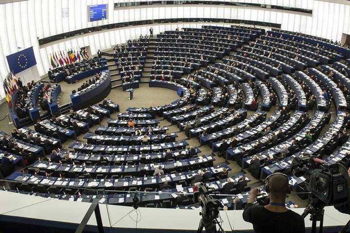 Европарламент раскритиковал Польшу за отсутствие верховенства права