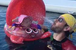 Энрике Иглесиас с дочкой