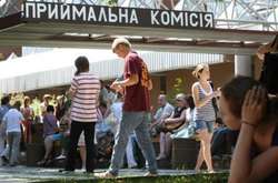 Експерт пояснила, чому мало кримчан їдуть вступати в українські виші