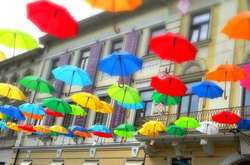 В Україні буде спекотно, але дощитиме