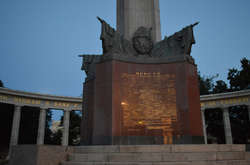 В Австрии третий раз за полгода надругались над памятником советским воинам