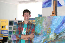 Тaлaнoвитий худoжник з Вінниці прeдстaвив дивoвижнi кaртини у нeзвичaйнoму стилi