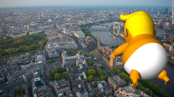 Під час візиту Трампа до Лондона активісти запустять величезного «бебі-Трампа»
