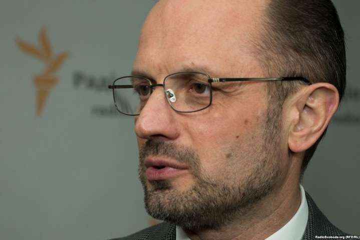 Колишній віце-прем'єр вимагає, щоб країни ЄС заплатили за українських заробітчан
