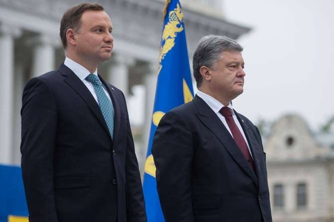 Стало відомо, чому Порошенко і Дуда окремо вшановуватимуть полеглих українців та поляків