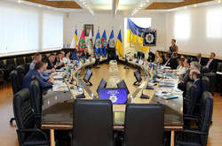 Аваков запропонував обмежувати в'їзд неонацистам в країни ЄС