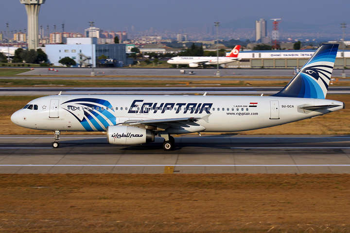 У Франції назвали можливу причину аварії A320 EgyptAir