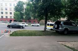 У Харкові через наїзд легковика загинув велосипедист