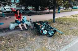 На Харківському масиві Nissan збив мотоцикліста і втік