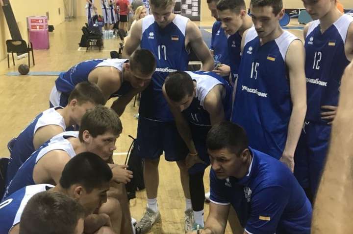 Збірна України (U-18) з баскетболу програла бельгійським одноліткам у спарингу