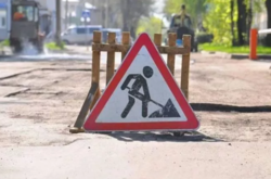 У Малиновському районі упорядковують пішохідні зони