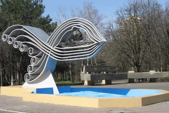 Мерія Одеси хоче перенести пам'ятник творцеві підводного човна