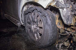 Наслідки пожежі в&nbsp; автомобілі Nissan&nbsp; 