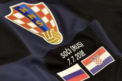 Посол Хорватії викинув з вікна диван після перемоги над Росією на Чемпіонаті світу (відео)