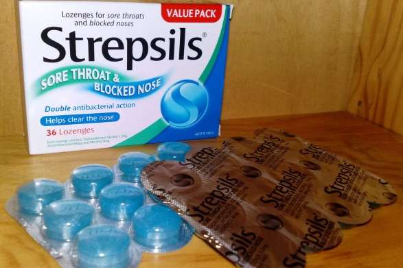 В Україні тимчасово заборонили «Стрепсілс» від болю в горлі