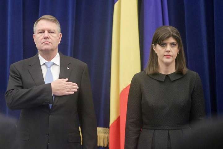 Президент Румунії звільнив очільницю антикорупційного відомства