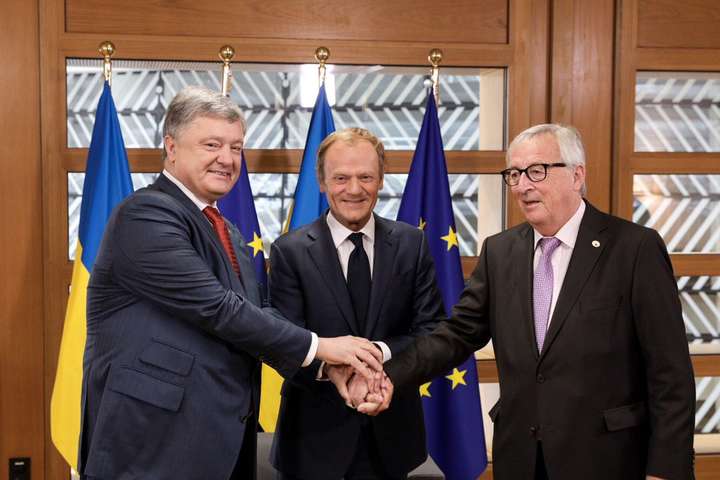 Боротьба з корупцією в Україні впливатиме на надання допомоги ЄС – Юнкер 