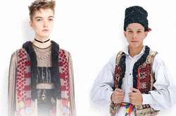 Модели из скандальной коллекции Dior