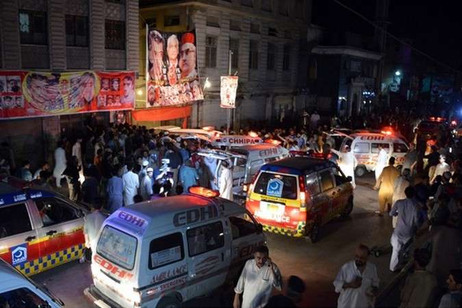 Смертник влаштував теракт у Пакистані: 13 загиблих та десятки постраждалих