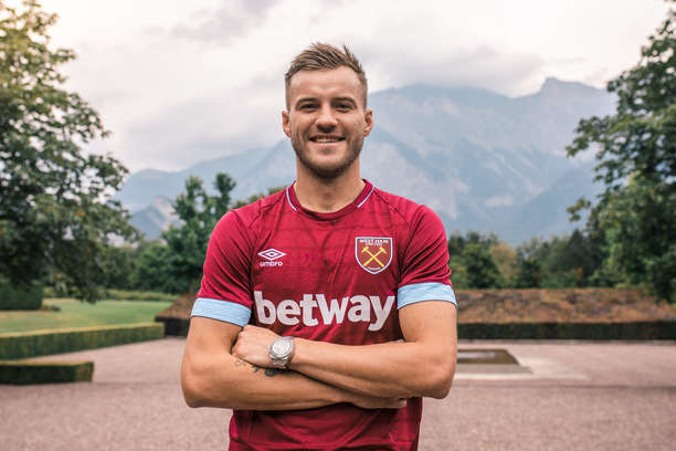 Андрій Ярмоленко став гравцем англійського «Вест Гема» – офіційно