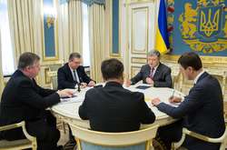 Порошенко выступил против решения «Укрпочты» прекратить выплаты пенсий